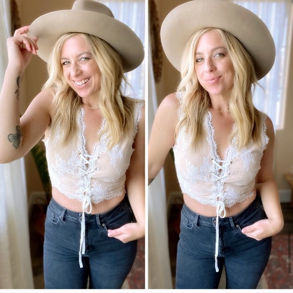 LAST Tie Front Lacey Crop - Picture 7 of 13